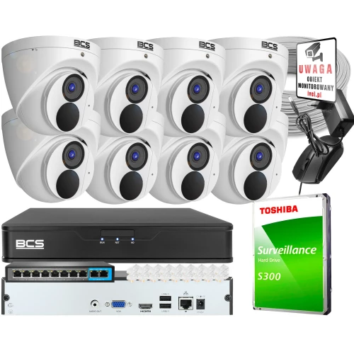 Zestaw do monitoringu obejmuje osiem białych kamer kopułkowych BCS, rejestrator, dysk twardy Toshiba S300 oraz akcesoria montażowe. Produkt przeznaczony jest do samodzielnego montażu i zapewnia kompleksowe rozwiązanie do nadzoru wizyjnego.