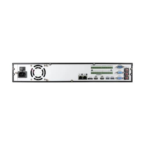 Tył rejestratora IP BCS-L-NVR1604 z widocznymi portami i złączami. Urządzenie ma metalową obudowę z otworami wentylacyjnymi i różnorodnymi wejściami.