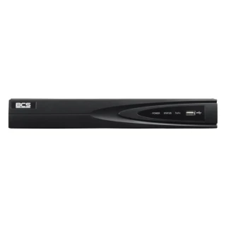 Czarny rejestrator sieciowy BCS z widocznymi diodami LED oznaczającymi zasilanie, status i tryb turbo. Na przednim panelu znajduje się również port USB.