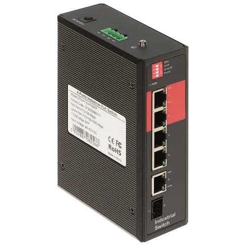 Czarny przemysłowy switch PoE z czterema portami Ethernet i jednym portem SFP, oznaczony jako model GTX-P1-5-41GSFP. Na urządzeniu widoczne są etykiety z informacjami technicznymi oraz diody LED sygnalizujące status.