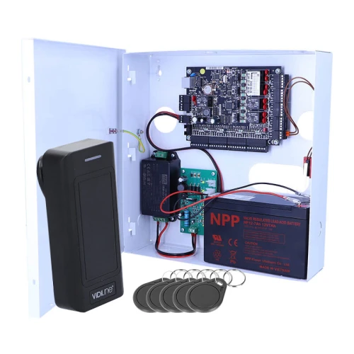 Zestaw kontroli dostępu składa się z metalowej skrzynki z elektroniką, baterią i okablowaniem, a także czytnika kart zbliżeniowych. Na pierwszym planie widoczne są również breloki zbliżeniowe.